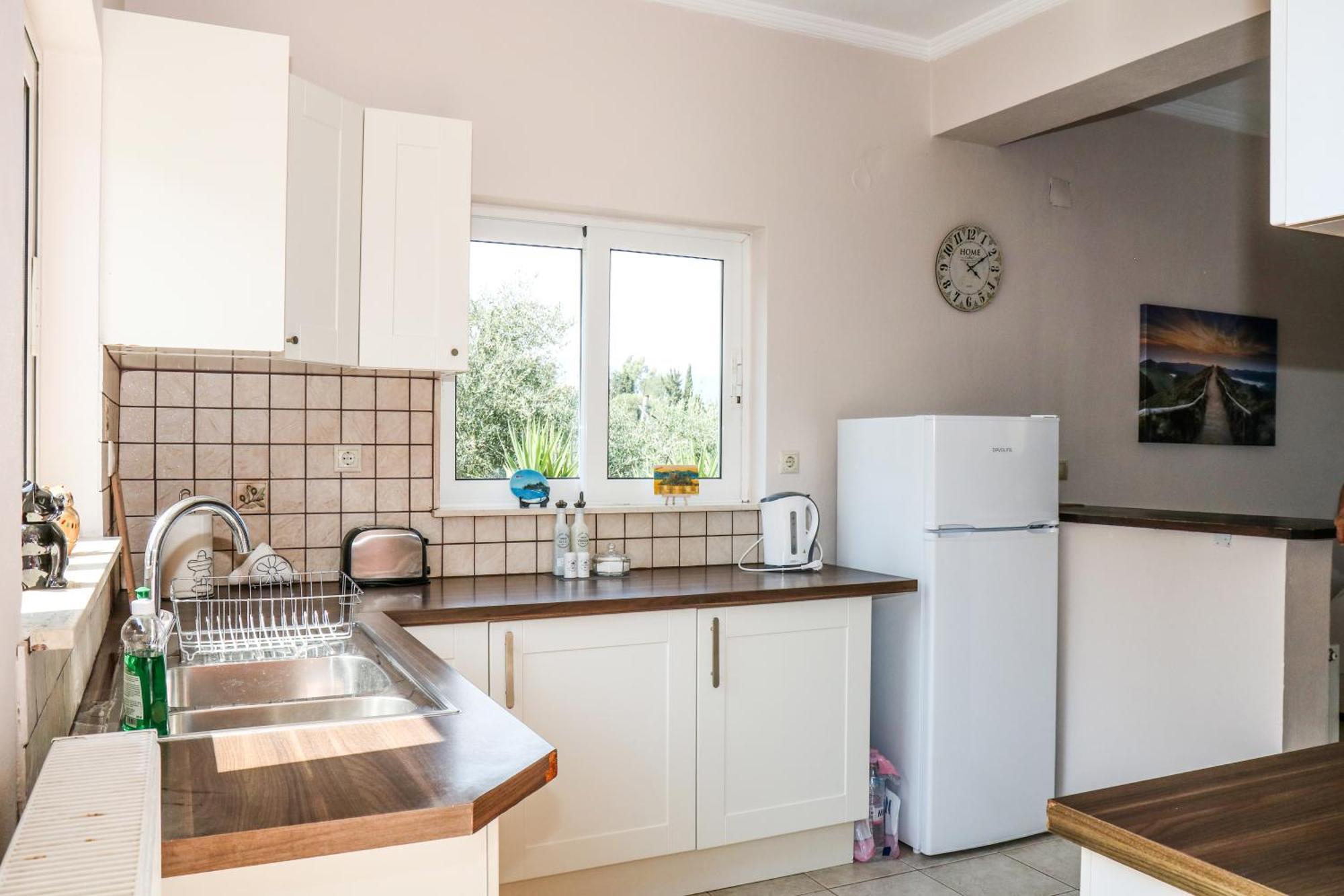 Villa Sunrise Apartment Γουβιά Εξωτερικό φωτογραφία